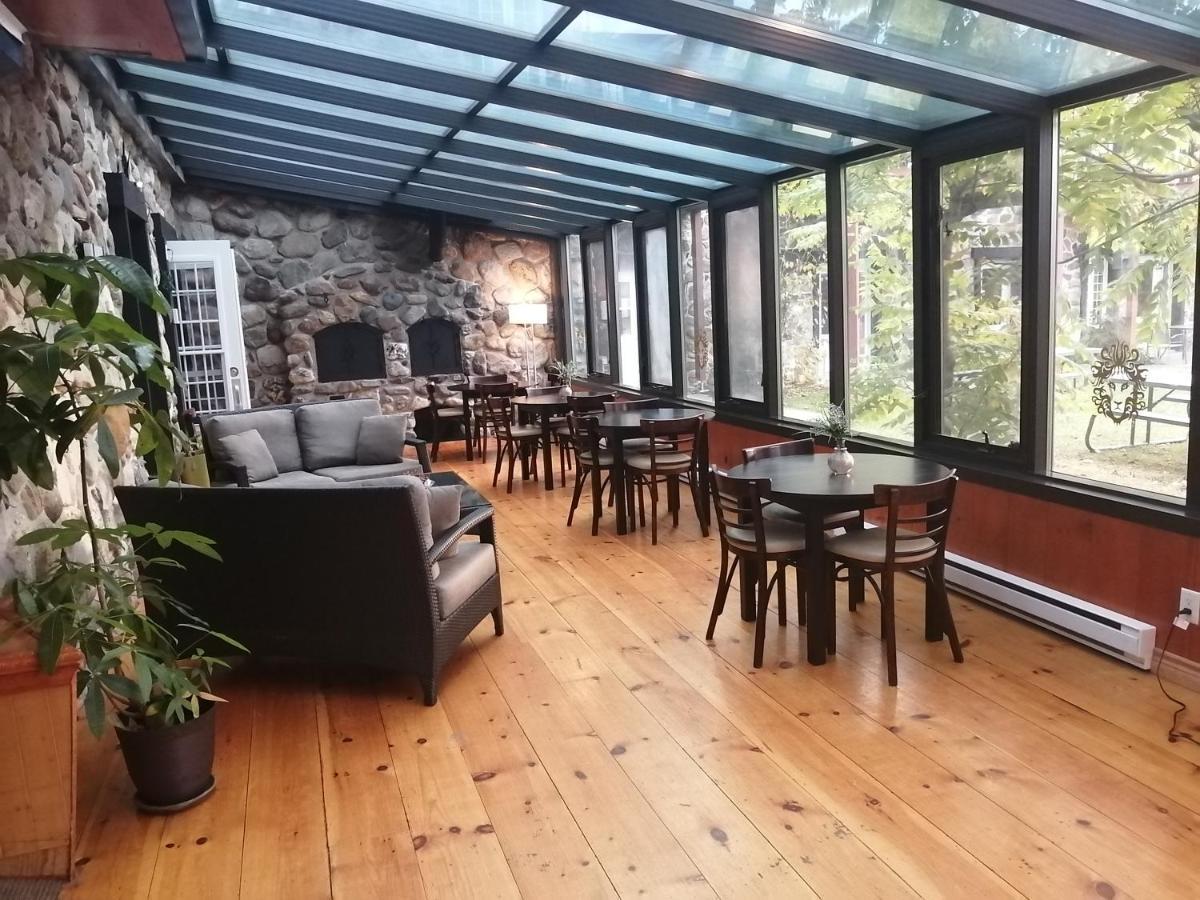 Condo Hotel Magog Orford Екстериор снимка